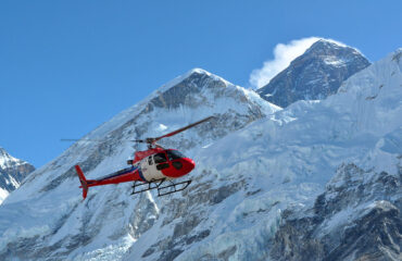 everest-heli-tour tracsks