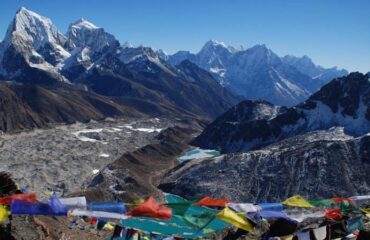 everest-gokyo-lakes-web